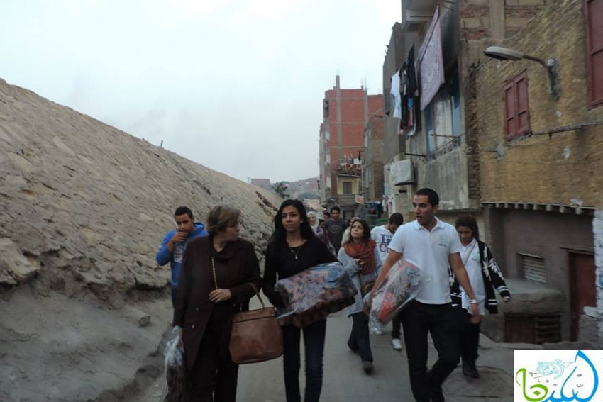 Distributing Blankets in Mansheyet Naser‎‏